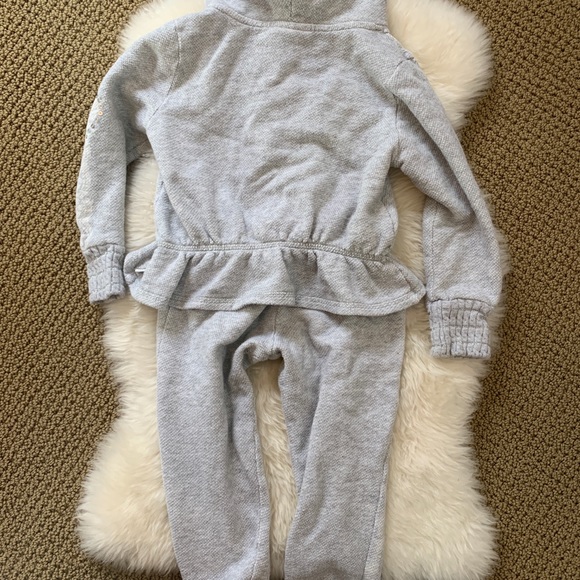 Naartjie Gray sweatshirt and sweatpants outfit 4 - Picture 5 of 6